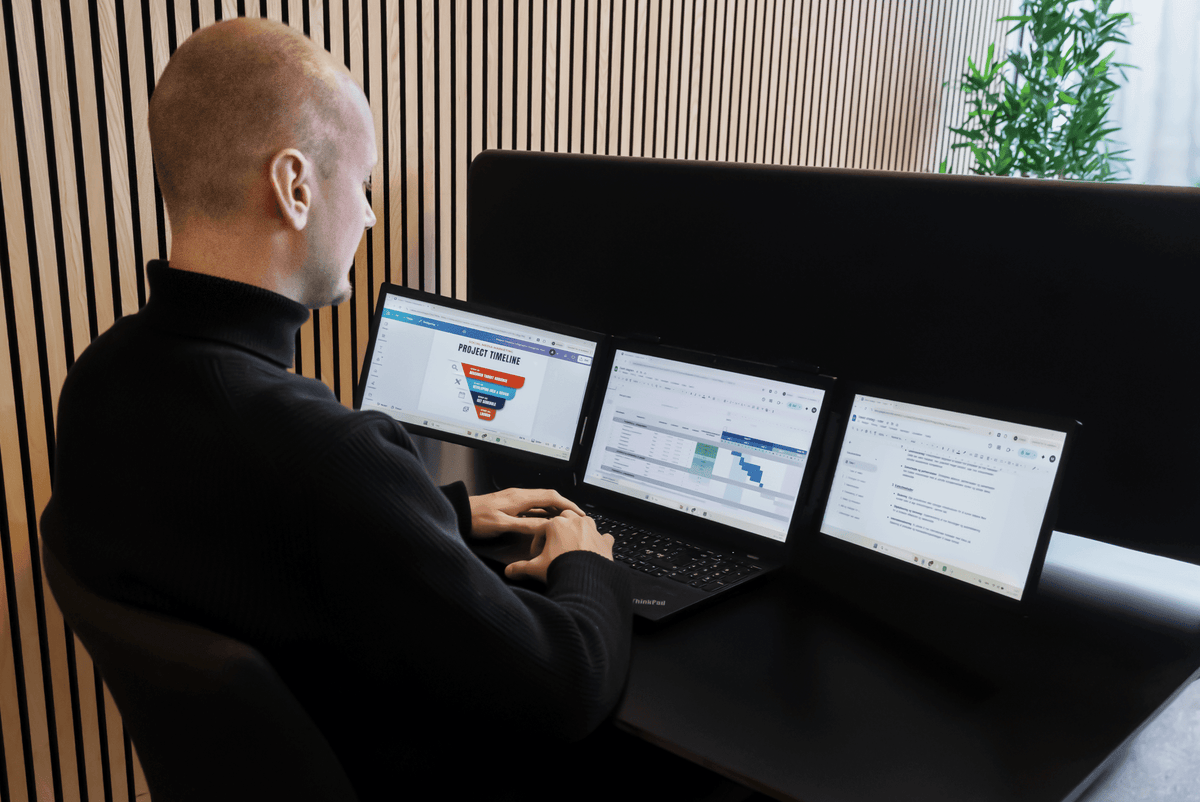Bærbar skærmudvider til laptop: Få ekstra skærmplads overalt - ScreenBooster.dk